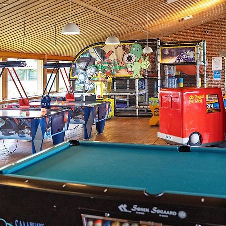 6 Person Holiday Home On A Holiday Park In Ґіллайе Екстер'єр фото